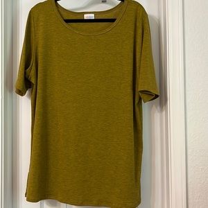 LulaRoe Tee Size 3XL